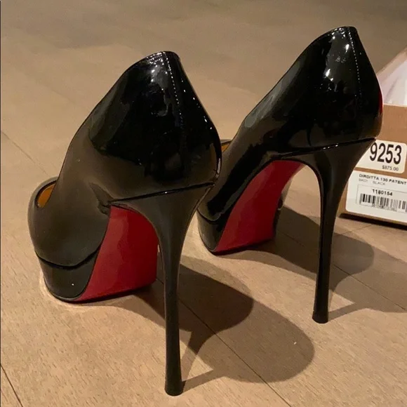 Red bottom Pumps Christian loubs Heels